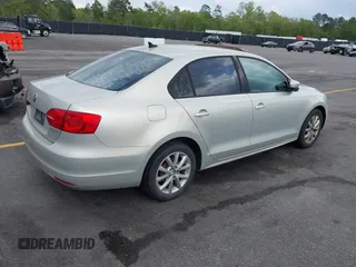 2012 Volkswagen Jetta SE с VIN 3VWDP7AJ4CM308882, выставлен на аукционе IAAI как лот 41923116 с пробегом 218 886 миль миль и . История ставок и продаж доступна на DreamBid. Изображение 4.