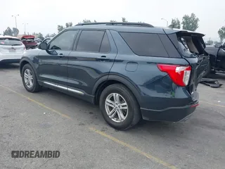 2022 Ford Explorer XLT z VIN 1FMSK7DH4NGB75826, wystawiony jako IAAI lot #42443067 z przebiegiem 85 806 mil mil oraz . Historia ofert i sprzedaży dostępna na DreamBid. Obrazek 3.