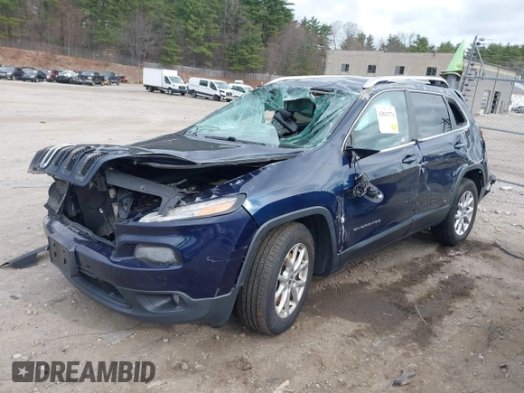 2014 Jeep Cherokee Latitude with VIN 1C4PJMCS0EW290714, listed as a IAAI auction lot 42013774 with 184,729 mi miles and . Bid and sale history available at carsss.com. Image 2.
