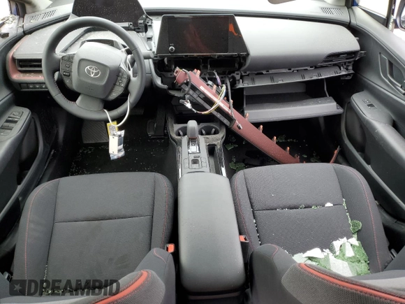 2025 Toyota Prius Plug-In Hybrid SE z VIN JTDACACU8S3040893, wystawiony jako Copart lot #52588625 z przebiegiem Nie podano mil oraz Szkoda całkowita • Salvage title. Historia ofert i sprzedaży dostępna na DreamBid. Obrazek 8.