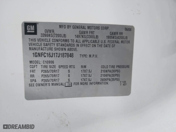 2007 Chevrolet Suburban LT with VIN 1GNFC16J17J187848, listed as a IAAI auction lot 41553241 with 1 mi miles. Bid and sale history available at carsss.com. Image 9.