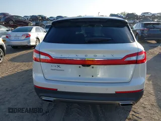 2016 Lincoln MKX Reserve with VIN 2LMTJ6LR4GBL75275, listed as a IAAI auction lot 41936550 with 76,177 mi miles. Bid and sale history available at carsss.com. Image 16.