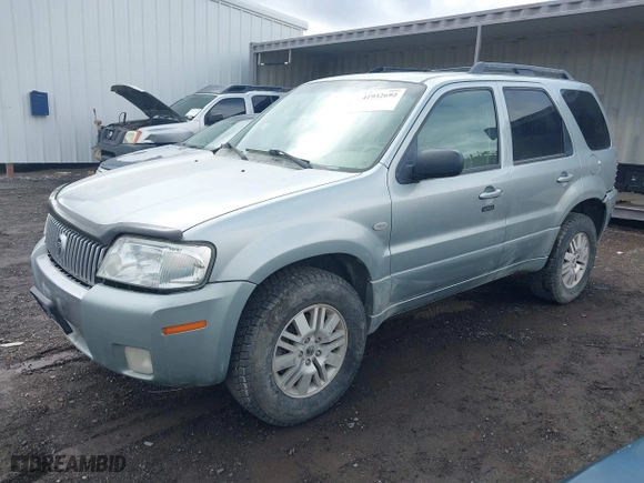 2005 Mercury Mariner Luxury with VIN 4M2CU57145DJ22822, listed as a IAAI auction lot 41932692 with 167,263 mi miles. Bid and sale history available at carsss.com. Image 2.