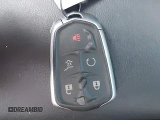 2022 Cadillac XT4 FWD Premium Luxury с VIN 1GYFZCR48NF138181, выставлен на аукционе IAAI как лот 42187527 с пробегом Не указан миль и . История ставок и продаж доступна на DreamBid. Изображение 11.
