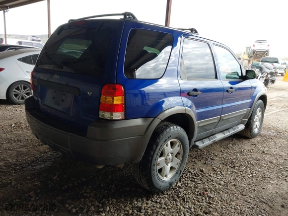 2006 Ford Escape XLT with VIN 1FMYU03166KC05651, listed as a IAAI auction lot 41799174 with 114,594 mi miles. Bid and sale history available at carsss.com. Image 4.