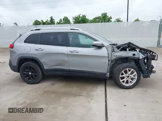 2018 Jeep Cherokee Latitude with VIN 1C4PJLCX7JD558850, listed as a IAAI auction lot 42199243 with 109,780 mi miles. Bid and sale history available at carsss.com. Image 12.
