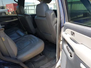 2002 Chevrolet Tahoe LT with VIN 1GNEC13Z52R257092, listed as a IAAI auction lot 41894646 with 333,103 mi miles. Bid and sale history available at carsss.com. Image 8.