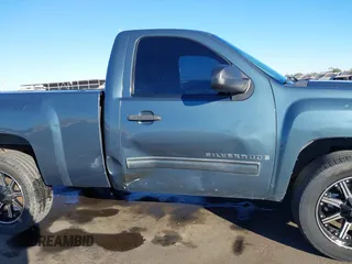 2009 Chevrolet Silverado 1500 with VIN 1GCEC24039Z215240, listed as a IAAI auction lot 41308199 with 104,662 mi miles and . Bid and sale history available at DreamBid. Image 13.