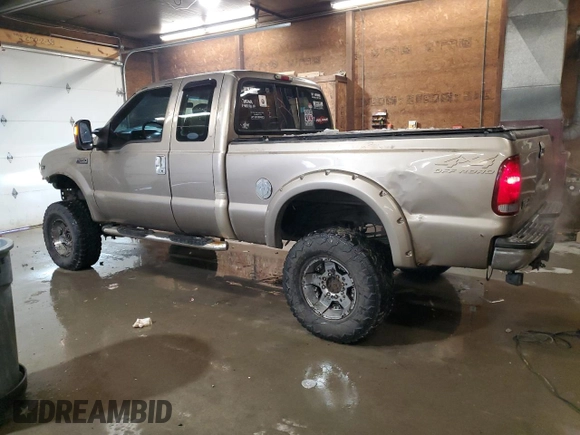 2002 Ford Super Duty F-250 XL with VIN 1FTNX21S82EC95447, listed as a Copart auction lot 44248925 with 127,623 mi miles and Salvage Title. Bid and sale history available at carsss.com. Image 2.