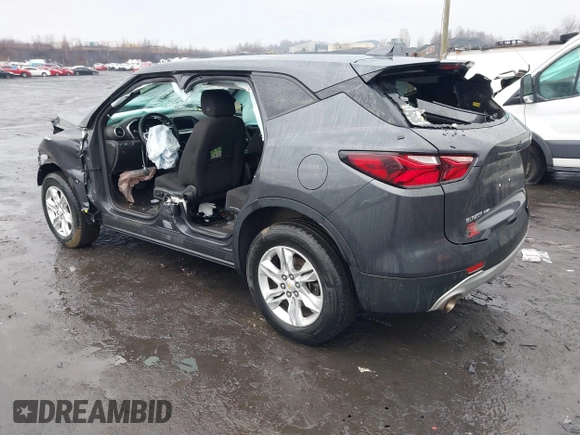 2021 Chevrolet Blazer LT z VIN 3GNKBHR46MS522595, wystawiony jako IAAI lot #41683458 z przebiegiem 93 613 mil mil oraz . Historia ofert i sprzedaży dostępna na DreamBid. Obrazek 3.