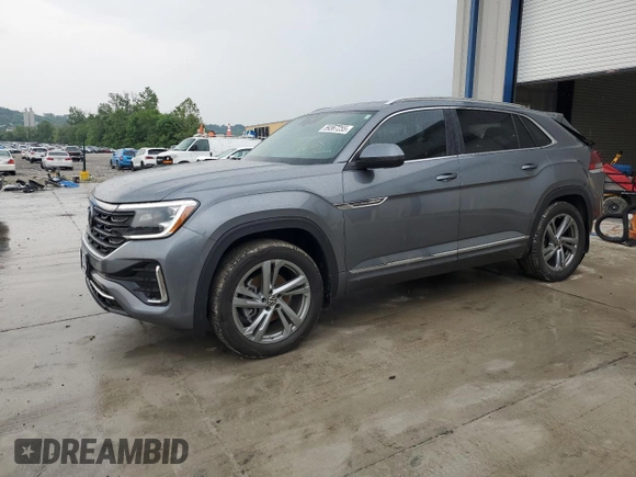 2024 Volkswagen Atlas SEL R-Line with VIN 1V2AE2CA0RC201364, listed as a Copart auction lot 59367255 with 13,638 mi miles and Salvage title. Bid and sale history available at DreamBid. Image 1.