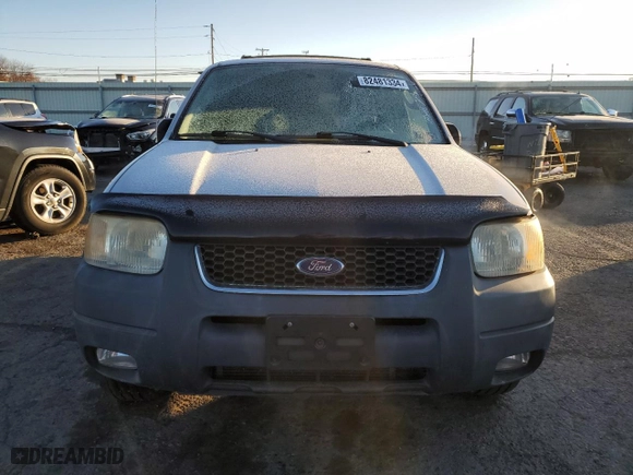 2004 Ford Escape XLT with VIN 1FMYU93114KA26726, listed as a Copart auction lot 82481334 with 141,091 mi miles and Clean Title. Bid and sale history available at carsss.com. Image 5.