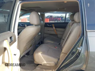 2009 Toyota Highlander Hybrid Limited with VIN JTEEW44A792032987, listed as a IAAI auction lot 42060184 with 258,761 mi miles. Bid and sale history available at carsss.com. Image 8.