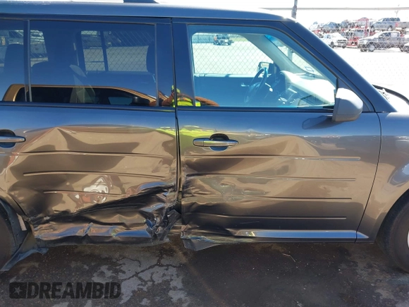 2016 Ford Flex SE with VIN 2FMGK5B89GBA18817, listed as a IAAI auction lot 41849047 with 150,807 mi miles. Bid and sale history available at carsss.com. Image 13.