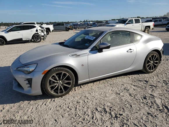 2020 Toyota 86 GT with VIN JF1ZNAE19L8753974, listed as a Copart auction lot 75755724 with 47,919 mi miles and Salvage Title. Bid and sale history available at carsss.com. Image 1.