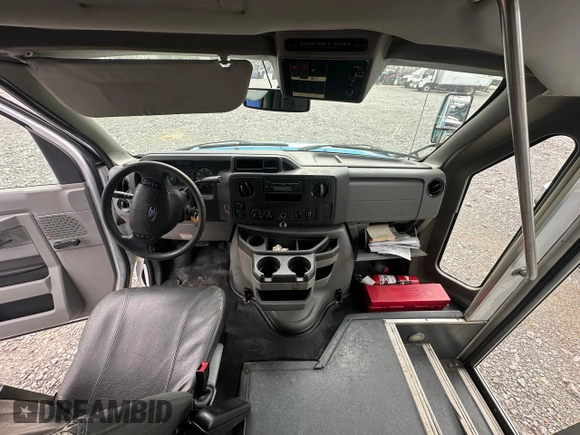 2016 Ford Econoline Cargo with VIN 1FDFE4FSXGDC43437, listed as a Copart auction lot 54863145 with 211,661 mi miles and Clean Title. Bid and sale history available at DreamBid. Image 9.