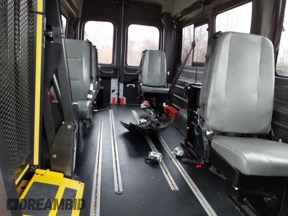 2018 Ford Transit with VIN 1FTBW3XM0JKB30478, listed as a IAAI auction lot 41560277 with 35,851 mi miles and . Bid and sale history available at DreamBid. Image 8.