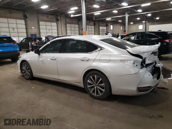 2021 Lexus ES with VIN 58ADA1C15MU003911, listed as a Copart auction lot 45132645 with 17,153 mi miles and Salvage Title. Bid and sale history available at carsss.com. Image 2.