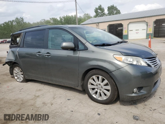 2011 Toyota Sienna XLE AAS z VIN 5TDYK3DC9BS046073, wystawiony jako Copart lot #57030305 z przebiegiem 246 956 mil mil oraz Szkoda całkowita • Salvage title. Historia ofert i sprzedaży dostępna na DreamBid. Obrazek 4.