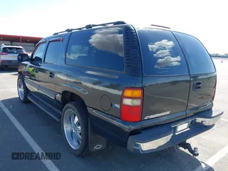 2003 Chevrolet Suburban LS with VIN 3GNEC16T63G115908, listed as a IAAI auction lot 41950165 with 202,075 mi miles. Bid and sale history available at carsss.com. Image 3.