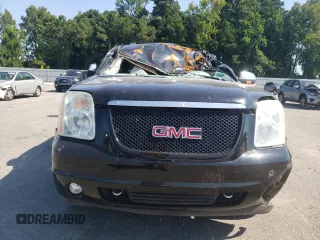 2010 GMC Yukon SLT with VIN 1GKUCCE04AR285385, listed as a Copart auction lot 67070084 with 166,401 mi miles and Salvage Title. Bid and sale history available at carsss.com. Image 5.