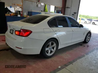 2015 BMW 3 Series 328i xDrive z VIN WBA3B5C5XFP653959, wystawiony jako Copart lot #61956095 z przebiegiem 97 599 mil mil oraz Szkoda całkowita • Salvage title. Historia ofert i sprzedaży dostępna na DreamBid. Obrazek 3.