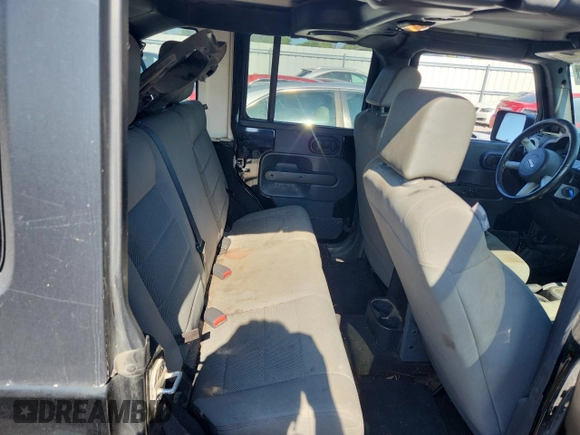 2008 Jeep Wrangler Unlimited Sahara with VIN 1J8GA59158L538460, listed as a Copart auction lot 63897295 with 335,852 mi miles and Clean title. Bid and sale history available at DreamBid. Image 10.