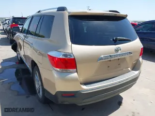 2011 Toyota Highlander Limited with VIN 5TDDK3EH2BS049549, listed as a IAAI auction lot 41838695 with 145,638 mi miles. Bid and sale history available at carsss.com. Image 3.