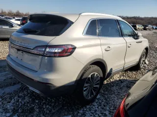 2020 Lincoln Nautilus Standard with VIN 2LMPJ6J97LBL31351, listed as a Copart auction lot 82764764 with 47,781 mi miles and Salvage Title. Bid and sale history available at carsss.com. Image 3.
