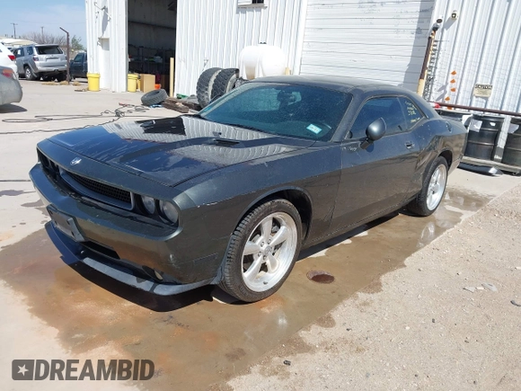 2010 Dodge Challenger R/T z VIN 2B3CJ5DTXAH270086, wystawiony jako IAAI lot #42076162 z przebiegiem 144 051 mil mil oraz . Historia ofert i sprzedaży dostępna na DreamBid. Obrazek 2.
