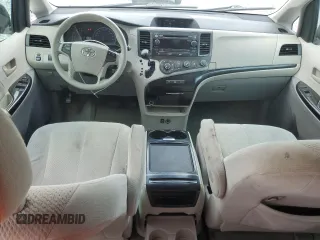 2012 Toyota Sienna LE AAS z VIN 5TDKK3DC6CS190493, wystawiony jako Copart lot #65000345 z przebiegiem 224 230 mil mil oraz Szkoda całkowita • Salvage title. Historia ofert i sprzedaży dostępna na DreamBid. Obrazek 8.