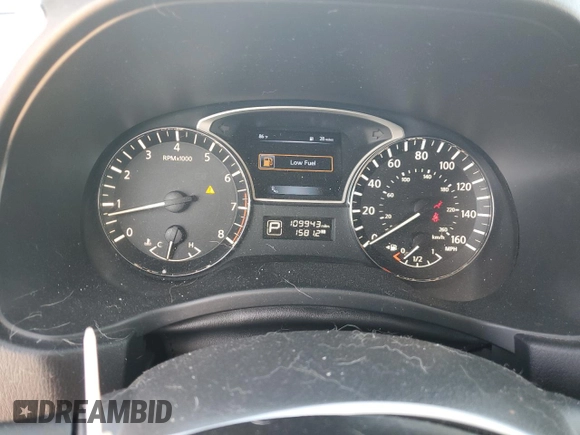 2015 Nissan Pathfinder S with VIN 5N1AR2MNXFC614018, listed as a Copart auction lot 52442435 with 109,943 mi miles and Salvage title. Bid and sale history available at DreamBid. Image 9.