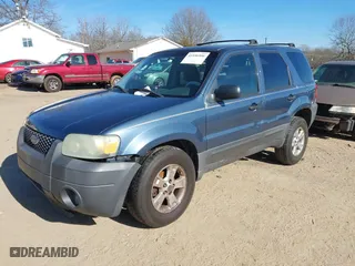 2006 Ford Escape XLT with VIN 1FMYU031X6KA03489, listed as a IAAI auction lot 41446906 with 1 mi miles. Bid and sale history available at carsss.com. Image 2.