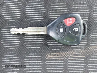 2012 Scion iQ z VIN JTNJJXB02CJ016962, wystawiony jako IAAI lot #42839271 z przebiegiem 126 555 mil mil oraz . Historia ofert i sprzedaży dostępna na DreamBid. Obrazek 11.