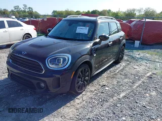2022 MINI Countryman Oxford Edition with VIN WMZ23BR03N3N35831, listed as a IAAI auction lot 42002725 with 37,680 mi miles and . Bid and sale history available at DreamBid. Image 2.