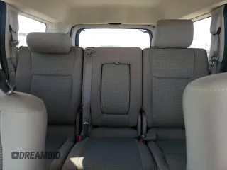 2009 Jeep Commander Sport with VIN 1J8HH48K59C514861, listed as a Copart auction lot 44076015 with 129,674 mi miles and Salvage title. Bid and sale history available at DreamBid. Image 10.