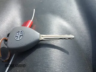 2005 Scion tC z VIN JTKDE167750027919, wystawiony jako IAAI lot #42047588 z przebiegiem 132 831 mil mil oraz . Historia ofert i sprzedaży dostępna na DreamBid. Obrazek 11.
