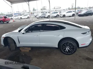 2021 Porsche Taycan z VIN WP0AA2Y19MSA19122, wystawiony jako IAAI lot #41925232 z przebiegiem 13 475 mil mil oraz . Historia ofert i sprzedaży dostępna na DreamBid. Obrazek 14.