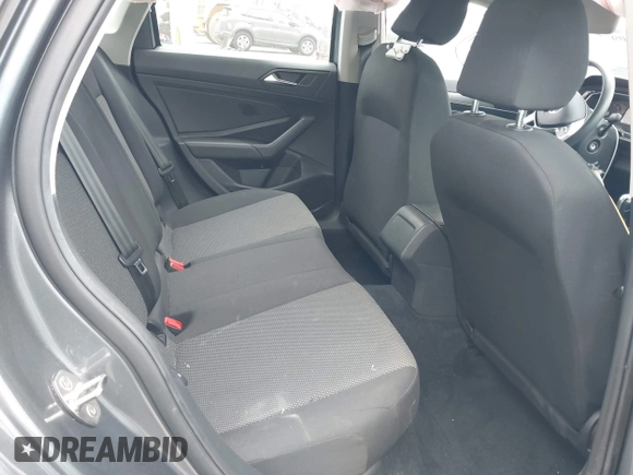 2020 Volkswagen Jetta S z VIN 3VWCB7BUXLM069700, wystawiony jako IAAI lot #42373109 z przebiegiem 66 141 mil mil oraz . Historia ofert i sprzedaży dostępna na DreamBid. Obrazek 8.