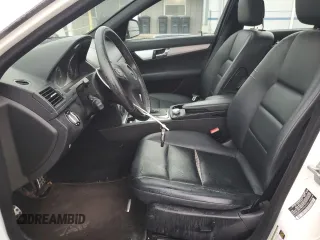 2009 Mercedes-Benz C 300 Sport z VIN WDDGF54X69R042463, wystawiony jako Copart lot #59370655 z przebiegiem 130 016 mil mil oraz Szkoda całkowita • Salvage title. Historia ofert i sprzedaży dostępna na DreamBid. Obrazek 7.