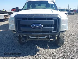 2012 Ford Super Duty F-250 SRW XL with VIN 1FDBF2B62CEB18607, listed as a IAAI auction lot 41995836 with 597,268 mi miles. Bid and sale history available at carsss.com. Image 18.