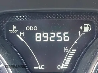2019 Nissan Versa SV z VIN 3N1CN7AP2KL873700, wystawiony jako IAAI lot #42272553 z przebiegiem 89 256 mil mil oraz . Historia ofert i sprzedaży dostępna na DreamBid. Obrazek 16.