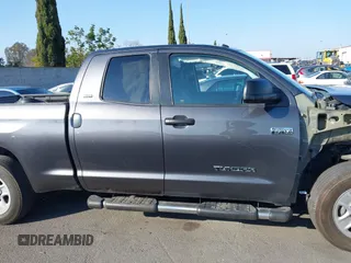 2019 Toyota Tundra 2WD SR with VIN 5TFRY5F17KX251217, listed as a IAAI auction lot 41433506 with 49,207 mi miles. Bid and sale history available at carsss.com. Image 14.
