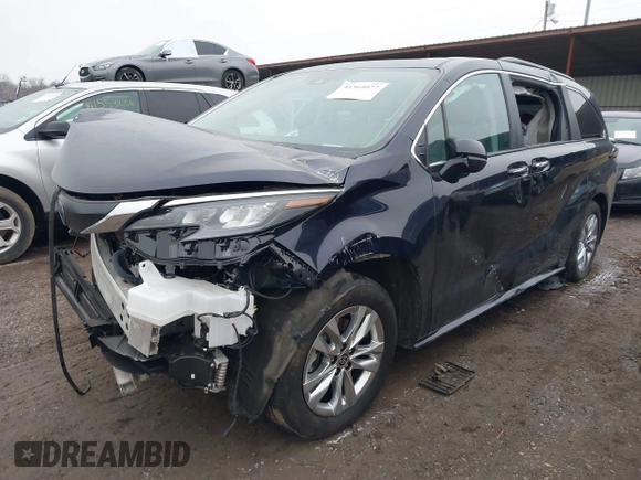 2024 Toyota Sienna XLE with VIN 5TDJSKFC3RS129744, listed as a IAAI auction lot 41564077 with 9,224 mi miles and . Bid and sale history available at DreamBid. Image 17.