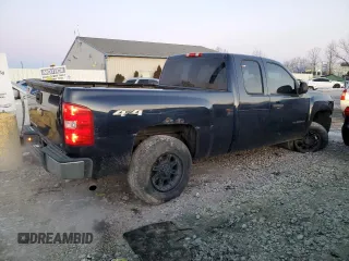 2010 Chevrolet Silverado 1500 LS with VIN 1GCSKREA1AZ251583, listed as a Copart auction lot 88439755 with 172,323 mi miles and Non Repairable. Bid and sale history available at DreamBid. Image 3.