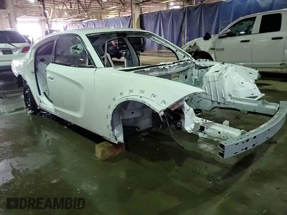 2022 Dodge Charger SRT Hellcat Widebody z VIN 2C3CDXL93NH104803, wystawiony jako Copart lot #47621925 z przebiegiem Nie podano mil oraz Nie do naprawy • Non repairable. Historia ofert i sprzedaży dostępna na DreamBid. Obrazek 14.
