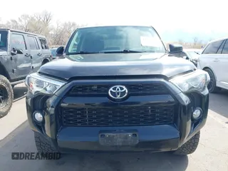 2018 Toyota 4Runner SR5 with VIN JTEBU5JR0J5546028, listed as a IAAI auction lot 41938341 with 70,975 mi miles. Bid and sale history available at carsss.com. Image 12.
