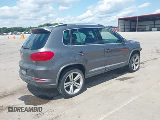 2016 Volkswagen Tiguan SE with VIN WVGAV7AX8GW083822, listed as a IAAI auction lot 42529779 with 65,437 mi miles and . Bid and sale history available at DreamBid. Image 4.
