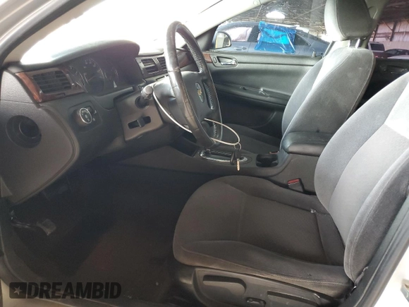 2011 Chevrolet Impala LT Fleet z VIN 2G1WG5EK5B1124004, wystawiony jako Copart lot #58532285 z przebiegiem 203 772 mil mil oraz Szkoda całkowita • Salvage title. Historia ofert i sprzedaży dostępna na DreamBid. Obrazek 7.
