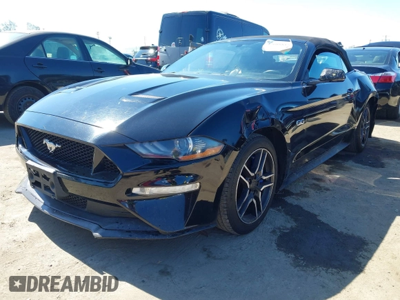 2019 Ford Mustang GT Premium z VIN 1FATP8FF5K5193437, wystawiony jako IAAI lot #42608815 z przebiegiem 67 115 mil mil oraz . Historia ofert i sprzedaży dostępna na DreamBid. Obrazek 2.